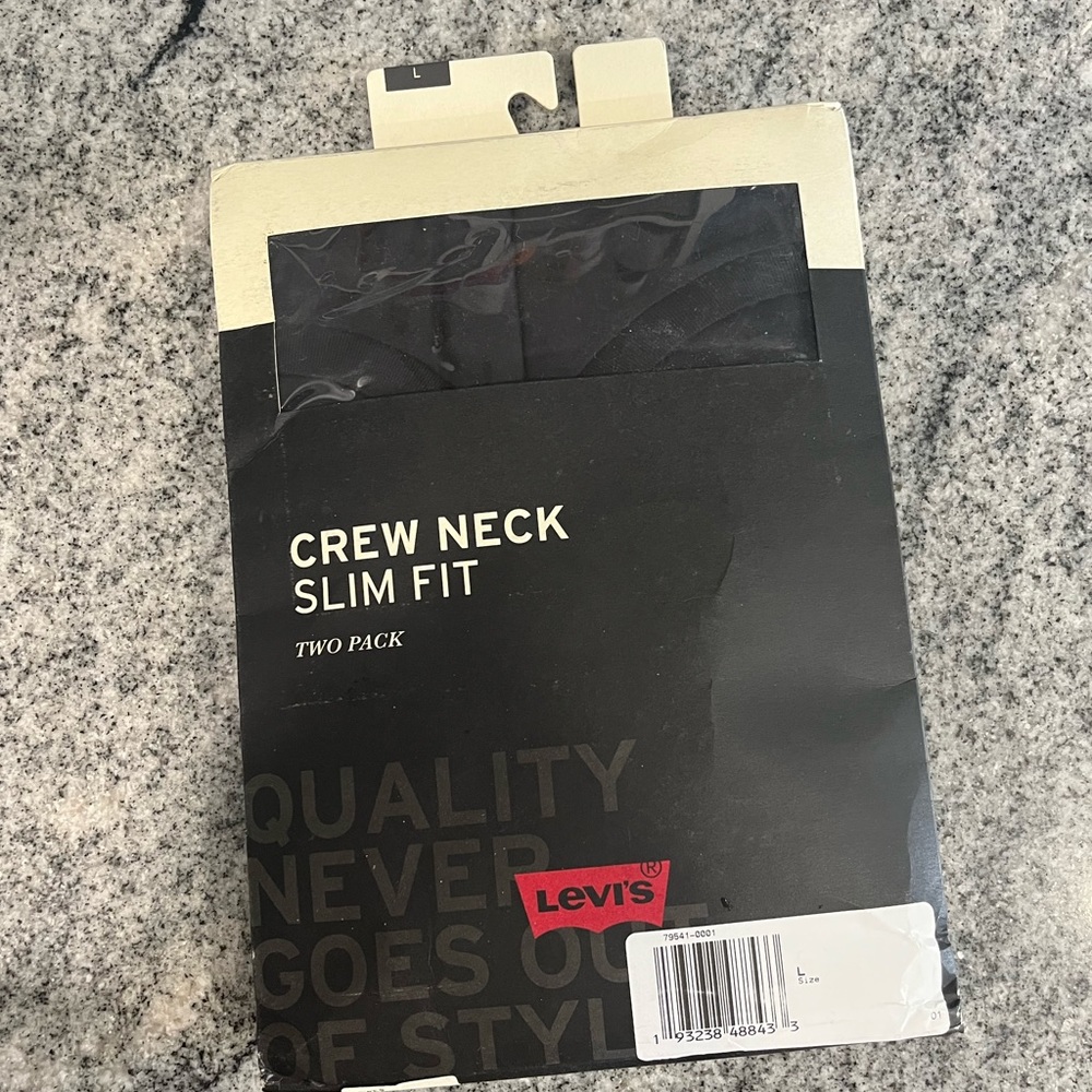 NWT Mens Levi’s 2 pack Tshirt